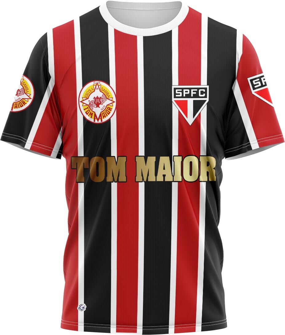 Exclusive Mockups for Branding and Packaging Design Camiseta Duas Paixões Tom Maior / São Paulo - Tom Maior - Imagem 1